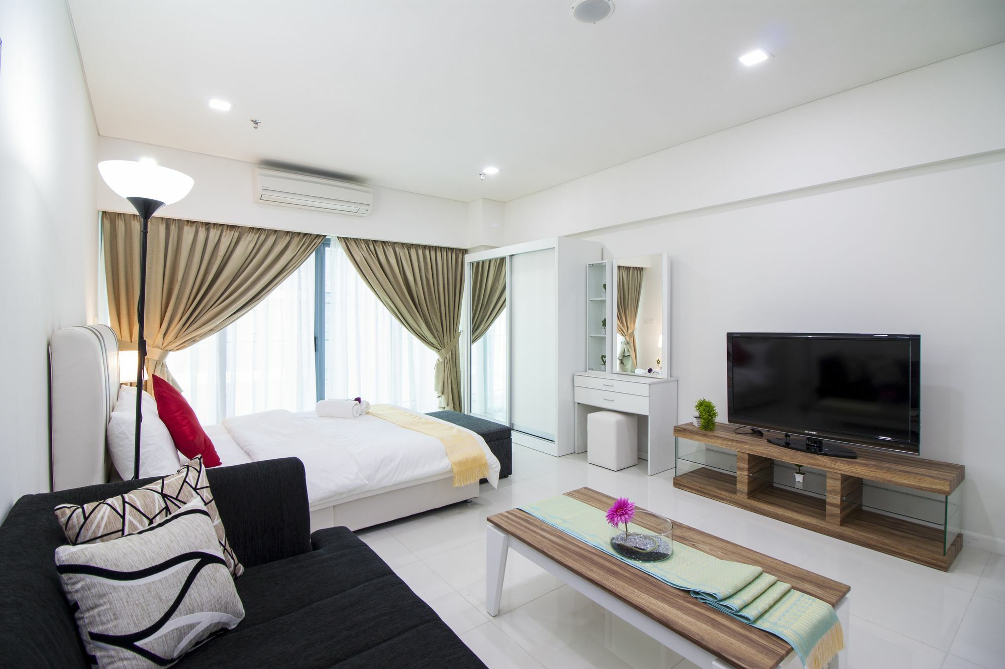 Summer Suites By Plush Kuala Lumpur Exterior photo