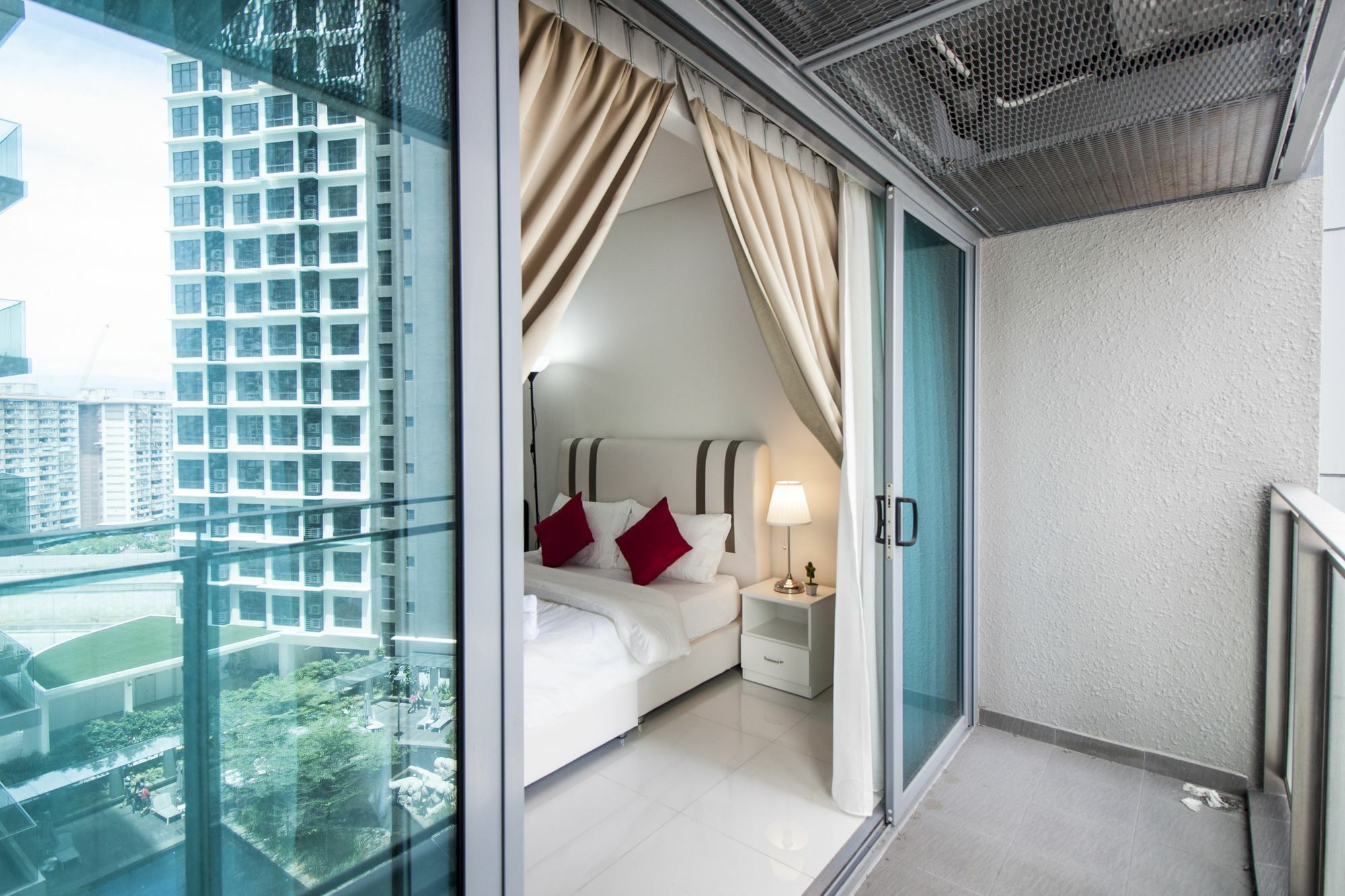 Summer Suites By Plush Kuala Lumpur Exterior photo